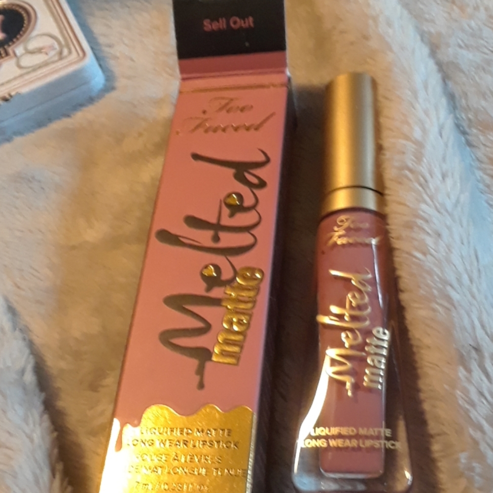 Unused Too Faced Melted Matte Sell Out